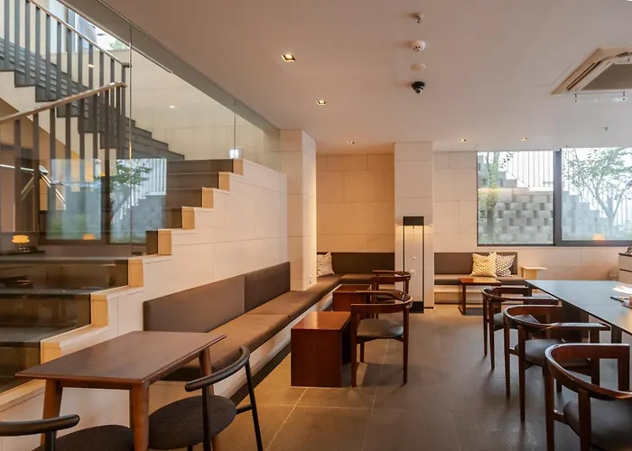 Shinshin Myeongdong Hotel