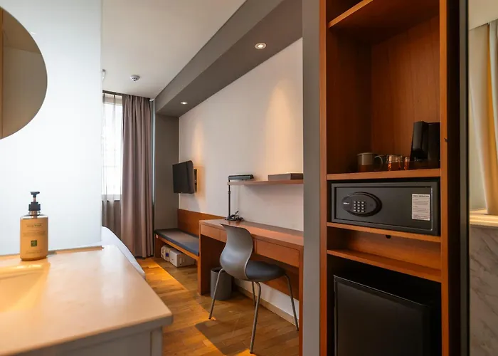 Shinshin Myeongdong Hotel