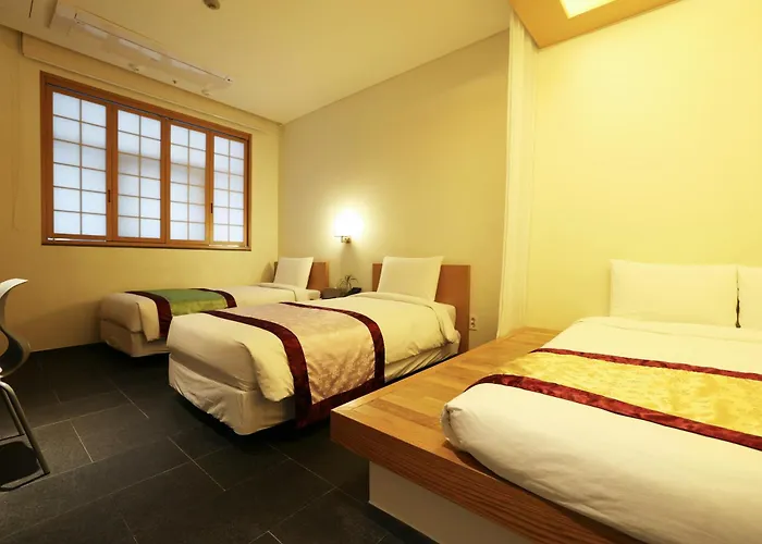 Shinshin Myeongdong Hotel