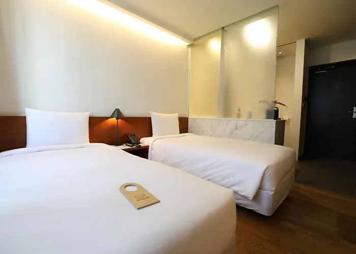 Shinshin Myeongdong 3* Seoul