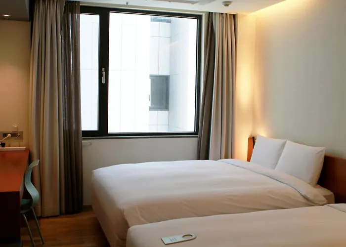 Hotel Shinshin Myeongdong