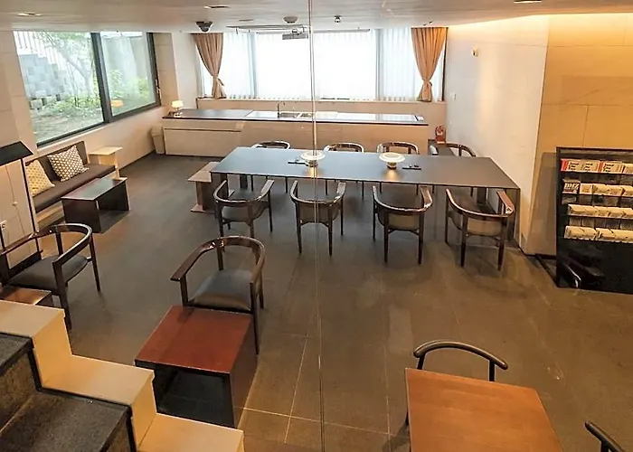 Shinshin Myeongdong Hotel