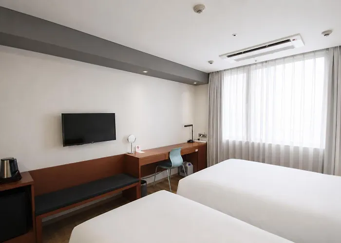 Shinshin Myeongdong Hotel